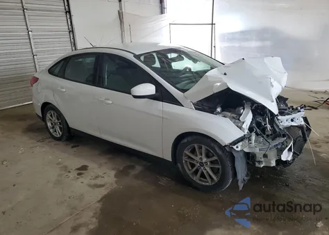 2018 Ford Focus Se z USA, uszkodzony, nr VIN 1FADP3F24JL200845
